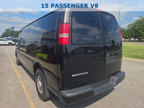 Used 2019 Chevrolet Express 3500 LS RWD image 6