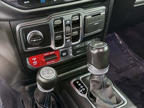 Used 2021 Jeep Wrangler Unlimited Rubicon 4xe w/ Steel Bumper Group image 18