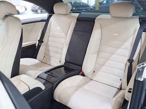 Used 2011 Mercedes-Benz CL 63 AMG image 33
