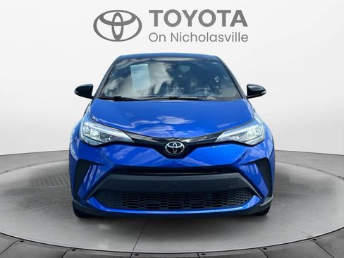 Used 2020 Toyota C-HR XLE FWD image 8