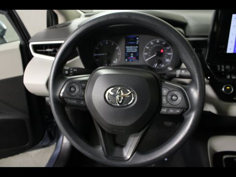 Used 2024 Toyota Corolla LE w/ LE Convenience Package FWD image 19