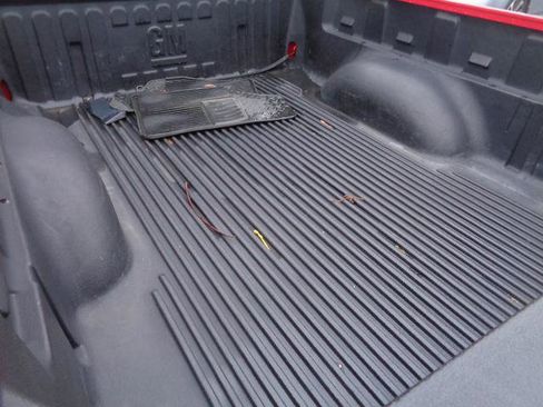 Used 2012 Chevrolet Colorado W/T image 10