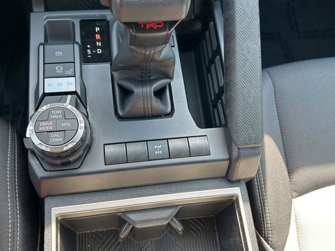 Used 2024 Toyota Tacoma TRD Off-Road image 16