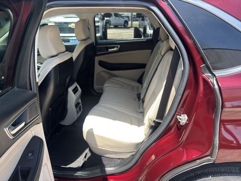 Used 2021 Ford Edge Titanium FWD image 14