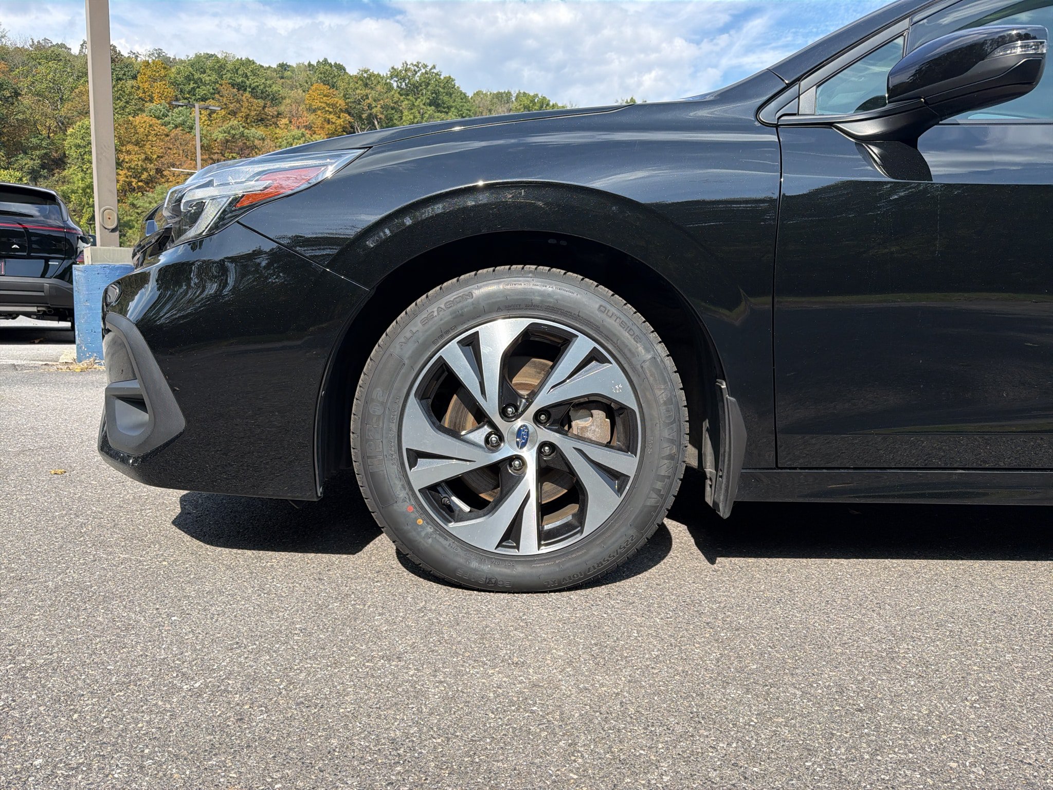 Certified 2025 Subaru Legacy Premium AWD/4WD image 7
