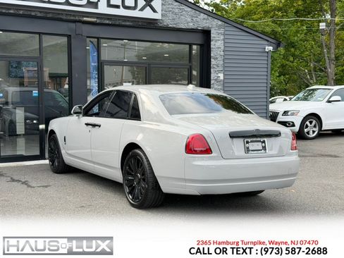 Used 2018 Rolls-Royce Ghost RWD image 31