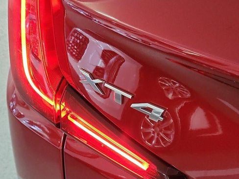 Certified 2022 Cadillac XT4 Premium Luxury w/ Technology Package FWD image 7