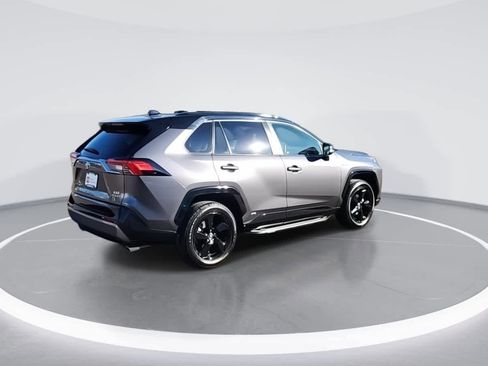 Certified 2020 Toyota RAV4 XSE w/ XSE Grade Weather Package image 8