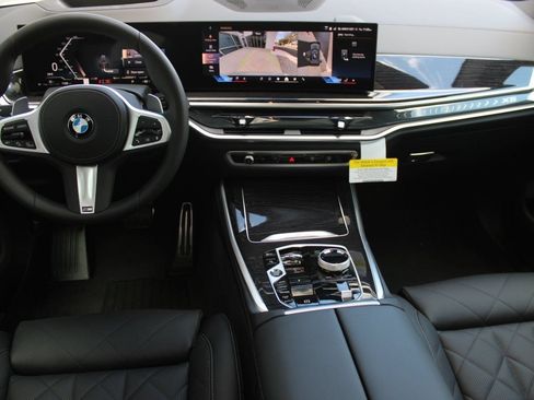 Used 2026 BMW X5 xDrive40i w/ Executive Package AWD/4WD image 16