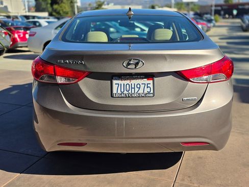 Used 2012 Hyundai Elantra Limited w/ Technology Pkg 5 image 11