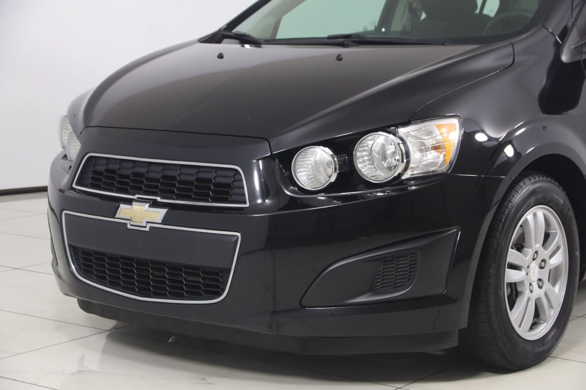 Used 2016 Chevrolet Sonic LT FWD image 36