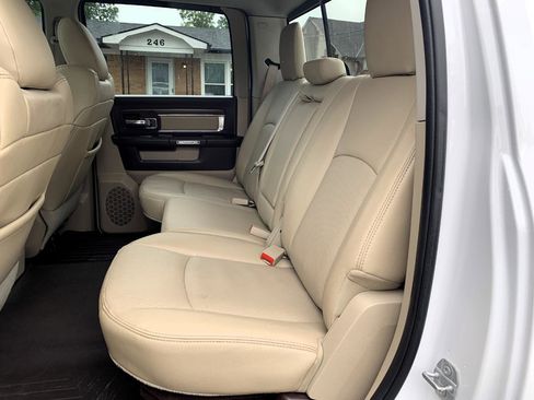 Used 2015 RAM 1500 Laramie w/ Convenience Group AWD/4WD image 34