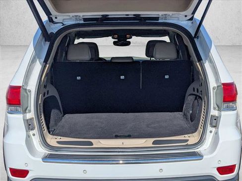 Used 2018 Jeep Grand Cherokee Limited w/ Luxury Group II image 6