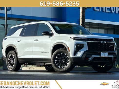 New 2026 Chevrolet Traverse Z71 w/ Driver Confidence Package image 1