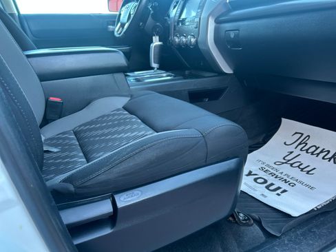 Used 2018 Toyota Tundra SR5 image 7