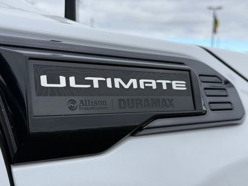 Used 2024 GMC Sierra 3500 Denali Ultimate image 44