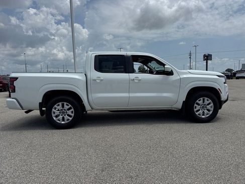 Used 2024 Nissan Frontier SV w/ SV Convenience Package RWD image 7