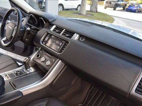 Used 2016 Land Rover Range Rover Sport SE image 55