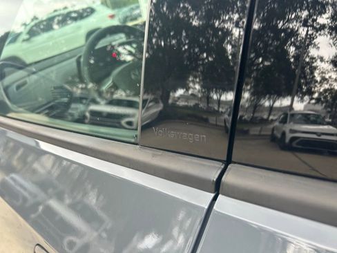 Used 2024 Volkswagen ID.4 S image 30