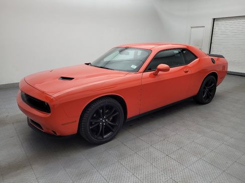 Used 2018 Dodge Challenger SXT w/ Blacktop Package RWD image 2