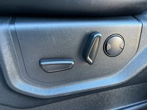 Used 2019 Ford F150 Lariat w/ Equipment Group 502A Luxury image 18