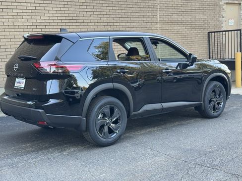 New 2026 Nissan Rogue SV w/ Cold Weather Package AWD/4WD image 19