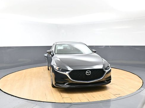 Used 2025 MAZDA MAZDA3 s FWD image 4
