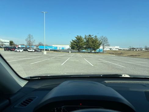 Used 2025 Nissan Altima 2.5 SV image 33