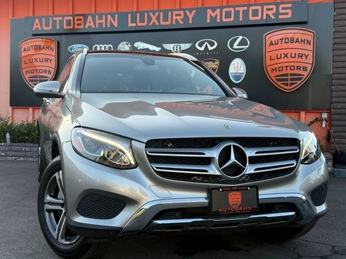 Used 2019 Mercedes-Benz GLC 300 w/ Premium Package image 1