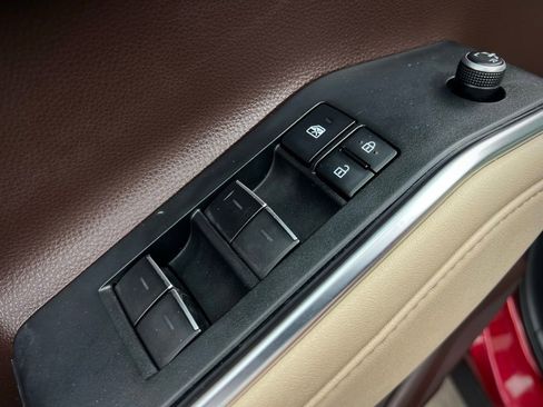 Used 2020 Toyota Highlander Limited image 33