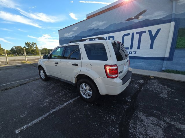 Used 2010 Ford Escape XLT FWD image 10