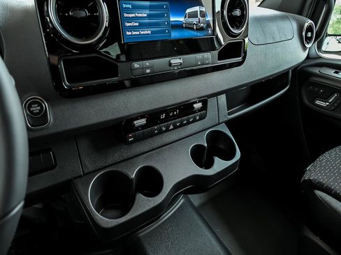 New 2025 Mercedes-Benz Sprinter 2500 image 13