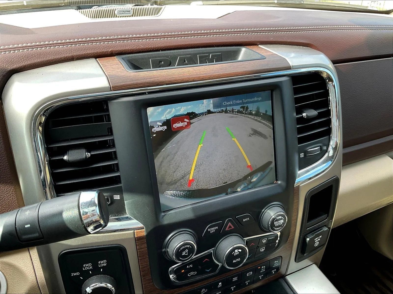 Used 2017 RAM 2500 Laramie w/ Snow Chief Group AWD/4WD image 29