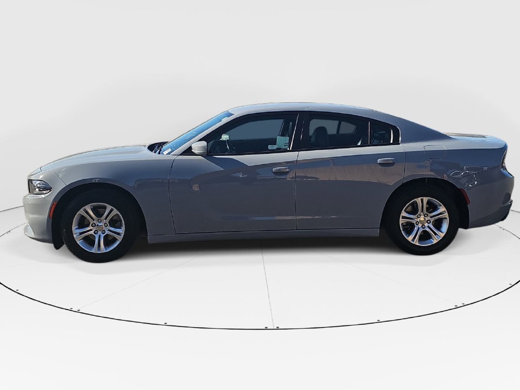 Used 2021 Dodge Charger SXT w/ Leather Interior Group RWD image 6
