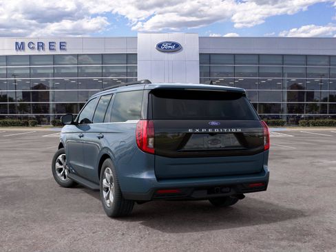 New 2027 Ford Expedition Active RWD image 8
