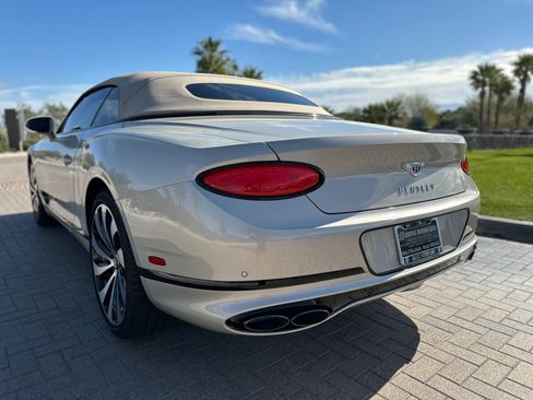 Used 2024 Bentley Continental GT V8 image 22