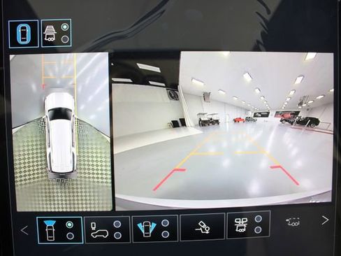 New 2026 GMC Yukon XL Denali w/ Denali Reserve Package image 4