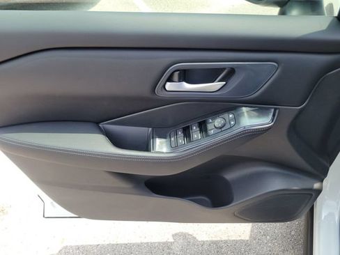 New 2026 Nissan Rogue SV FWD image 18