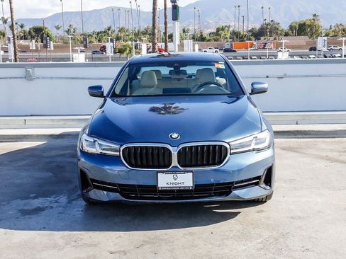 Used 2023 BMW 530i w/ Convenience Package RWD image 3