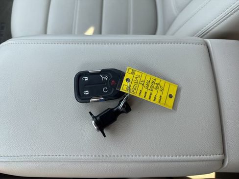 Used 2023 GMC Acadia Denali AWD/4WD image 12
