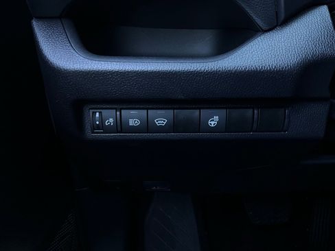 Used 2025 Toyota RAV4 XLE image 22