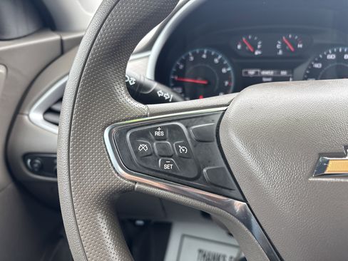 Used 2021 Chevrolet Malibu LS image 18