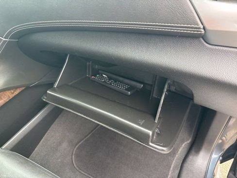 Used 2020 Chevrolet Suburban LT RWD image 42