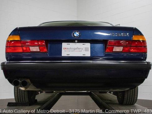 Used 1990 BMW 735i image 20