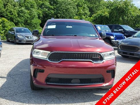 Used 2023 Dodge Durango SXT Launch Edition image 2