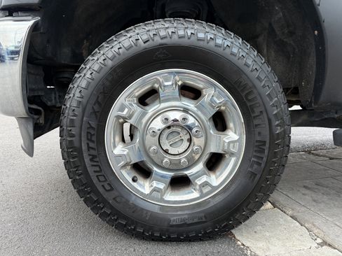 Used 2016 Ford F250 XLT w/ XLT Premium Package image 28