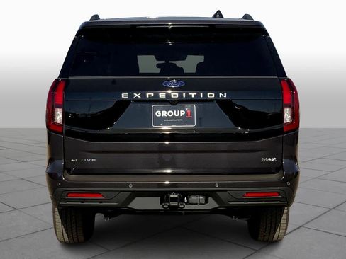 New 2025 Ford Expedition Max Active image 4