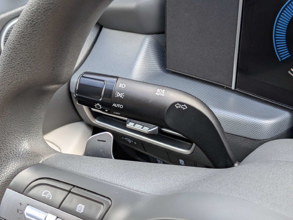 Used 2025 Hyundai Sonata SEL FWD image 22