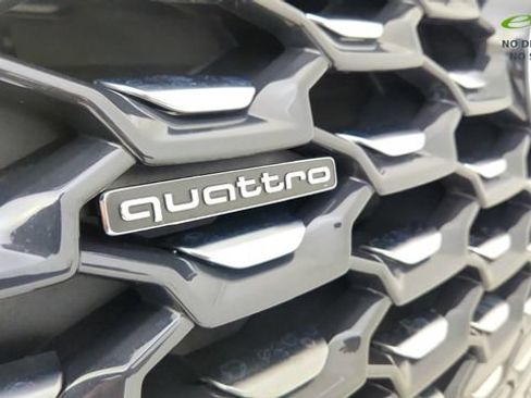 Used 2025 Audi Q5 2.0T Premium Plus w/ Premium Plus Package AWD/4WD image 17