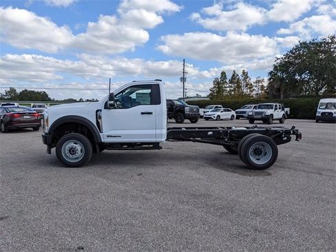 New 2026 Ford F550 4x4 Regular Cab Super Duty image 7